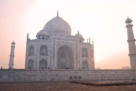 Sunrise Taj Mahal Tour From Delhi