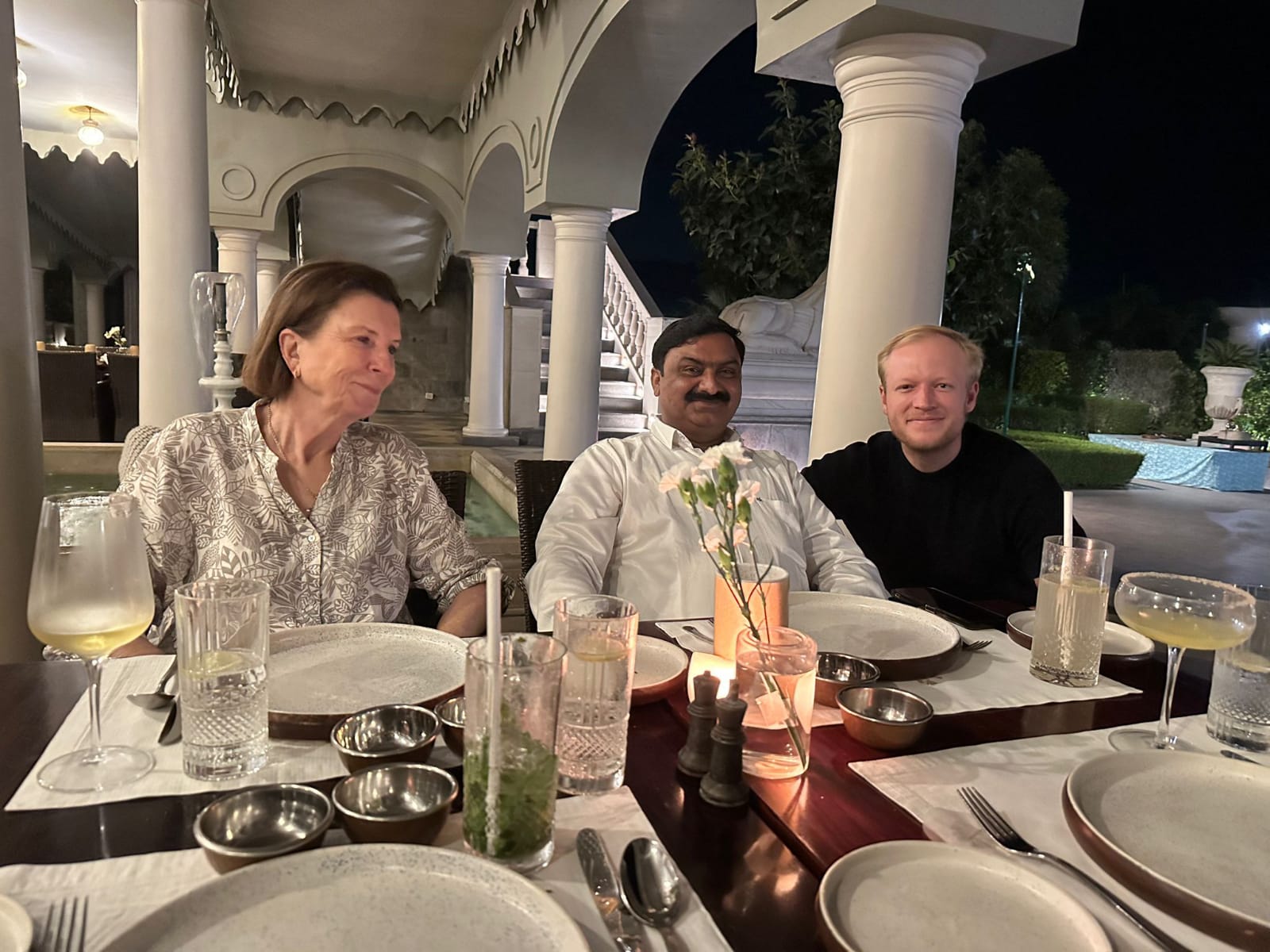 Taj Mahal Tour With with Fatehpur Sikri